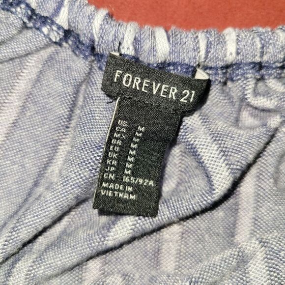 Forever 21‎ Crop shirt - Picture 2 of 2